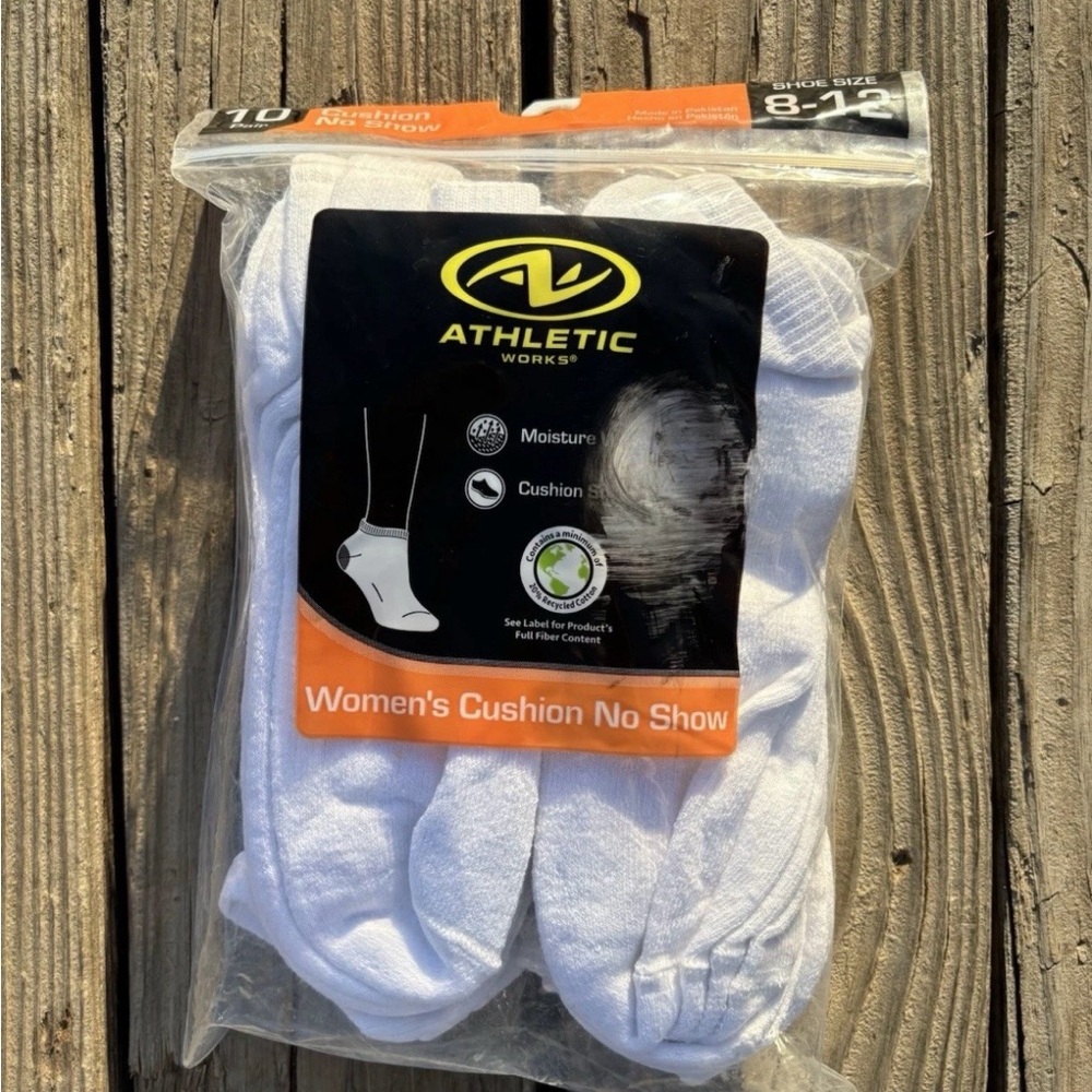 Athletic Works White Women's Cushion No-Show Socks - Pack